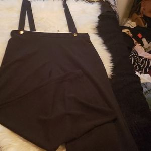 Black culottes with strap